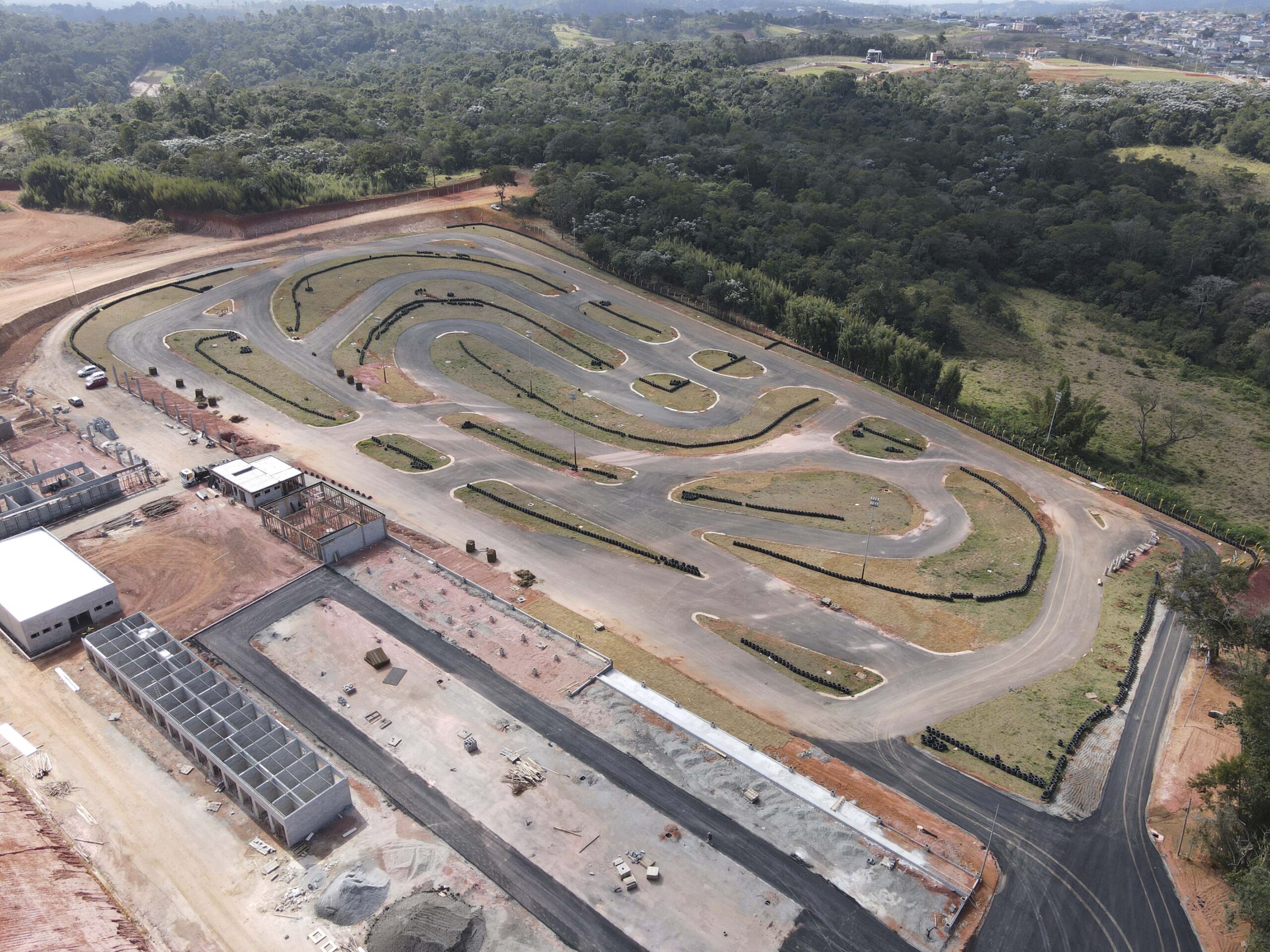 Shalompv terraplanageme e pavimentações obra assai ft