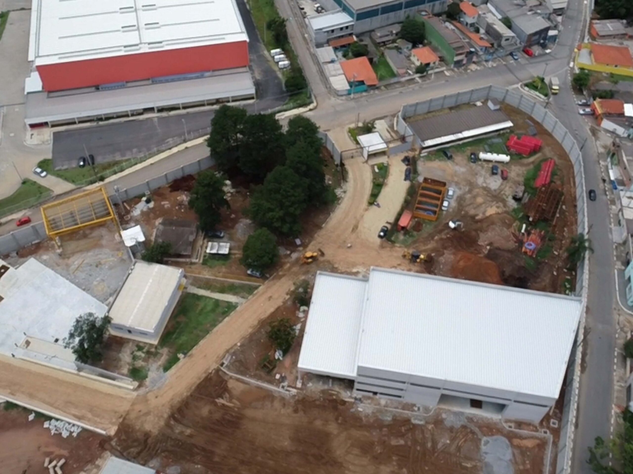 Shalompv terraplanageme e pavimentações obra assai ft-4