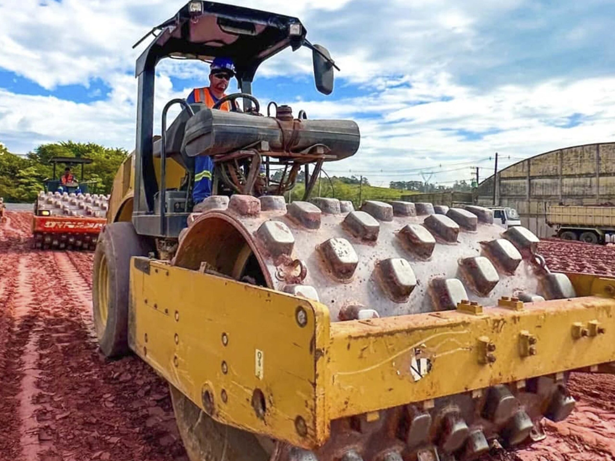 Shalompv terraplanageme e pavimentações obra assai ft-5